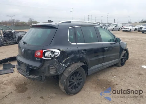 2011 Volkswagen Tiguan Se from USA, damaged, VIN WVGAV7AX9BW532711